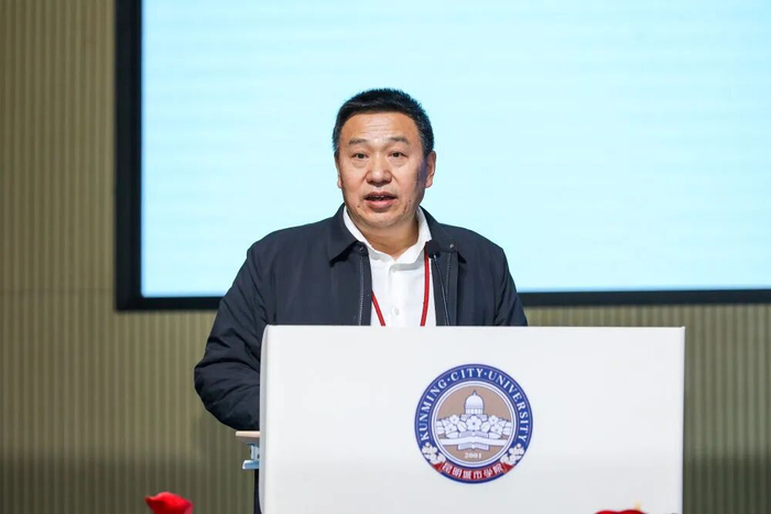 王昆来展示学生体质健康测试数据“不好看”