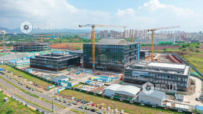 中国稀土集团总部及科创中心项目建设忙（钟万汕 摄）