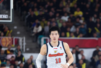 杜锋：焦泊乔身体不太舒服 有家庭&身体因素 他跟我沟通得非常好