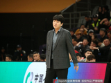 邱彪：通过篮板和转换把比赛拿了下来 全场出手20次三分有点少