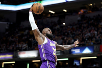 贝弗利：詹姆斯直到退役都该拿5000万年薪 他扛起了整个联盟