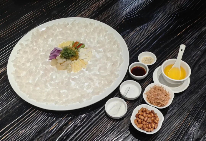 顺德鱼生 记者 杨苑莹 摄