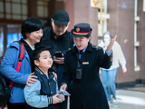 4月4日全国铁路发送旅客2212.3万人次 创清明假期运输历史新高！