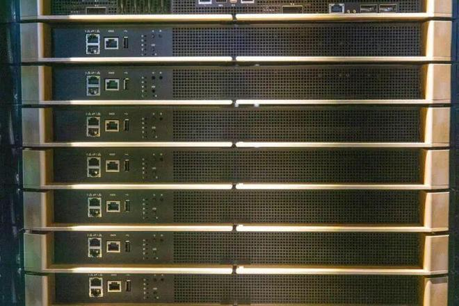 （来源：ServeTheHome）