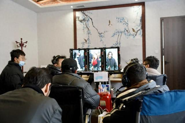 剧组正在衢江美高短剧超级工厂拍摄。 受访者供图 