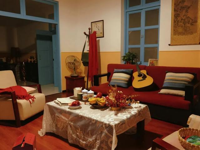 临影厂内年代剧布景。 受访者供图 