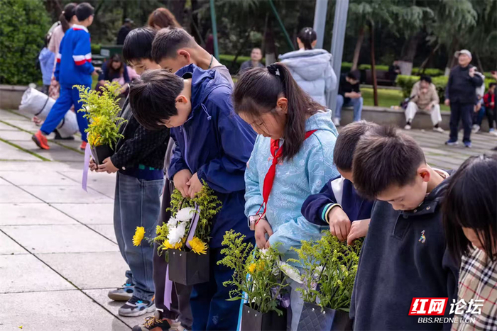 可爱的孩子们。图/林维平
