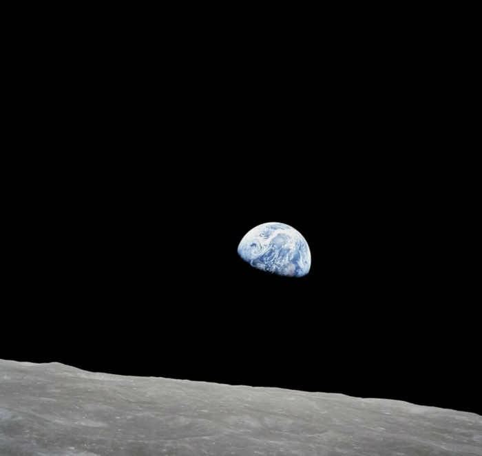 威廉·安德斯（William Anders）拍下的“地升”（Earthrise）照片
