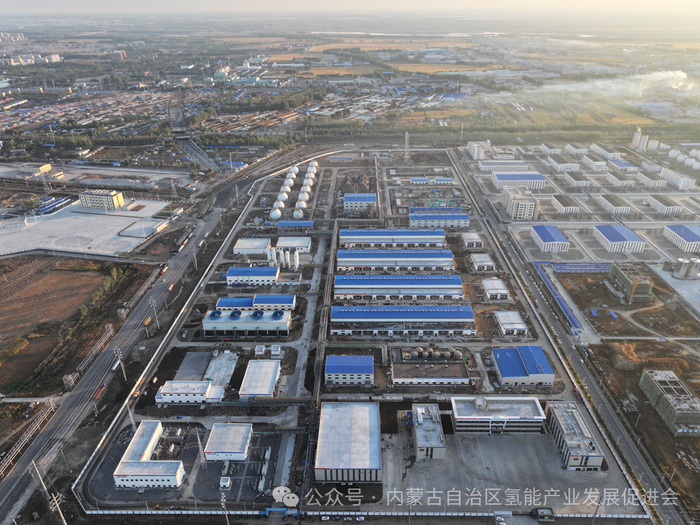 2025年12月16日，中能建松原氢能产业园项目——全球最大绿色氢氨醇一体化示范项目正式投产。阳光氢能供图