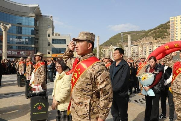 3月16日，延川县人武部组织2026年上半年新兵宣誓。受访单位供图