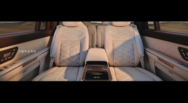 ▲蔚来ES9 6座中岛布局