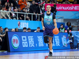 因逆天炸队被当场裁掉！CBA官网：宁波男篮已取消贝兹利的注册
