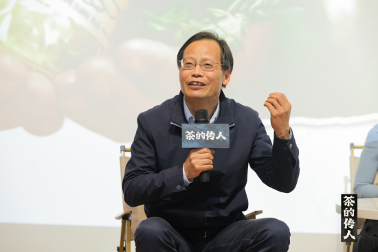 图为中国农科院茶叶研究所开发部主任、副研究员　尹军峰