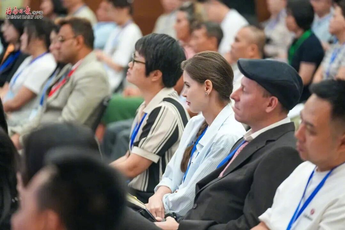 新闻发布会现场。海南日报全媒体记者 武威 摄