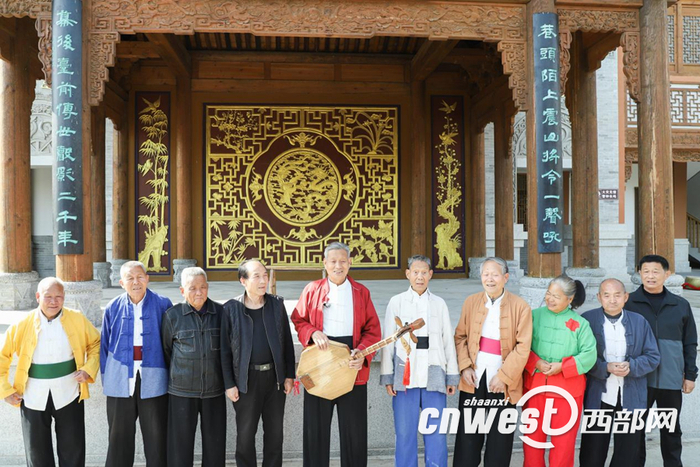 张喜民和他的同台伙计们