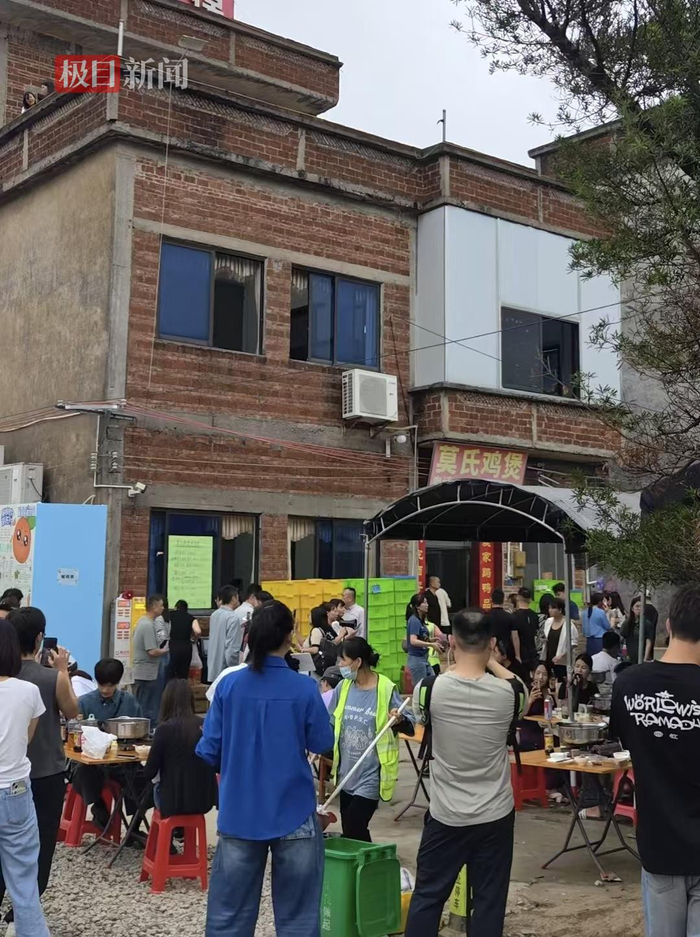 　莫氏鸡煲（极目新闻记者 丁伟 摄）