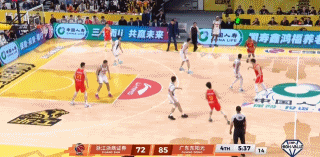 一点不控制啊！杜润旺再次阻挡犯规 14分钟犯满离场