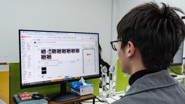 详情页随附视频教程，确保消费者到手顺利安装。马琳|摄