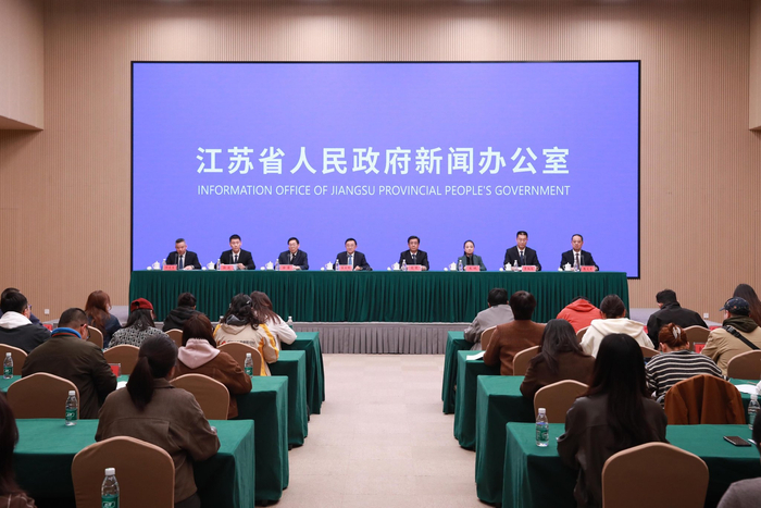 新闻发布会现场 黄磊/摄
