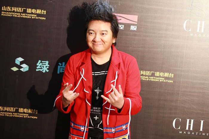杨臣刚靠《老鼠爱大米》赚1.7亿元?本人:其实不是这样|节目|歌曲奖|彩铃|大奖|收入_手机新浪网