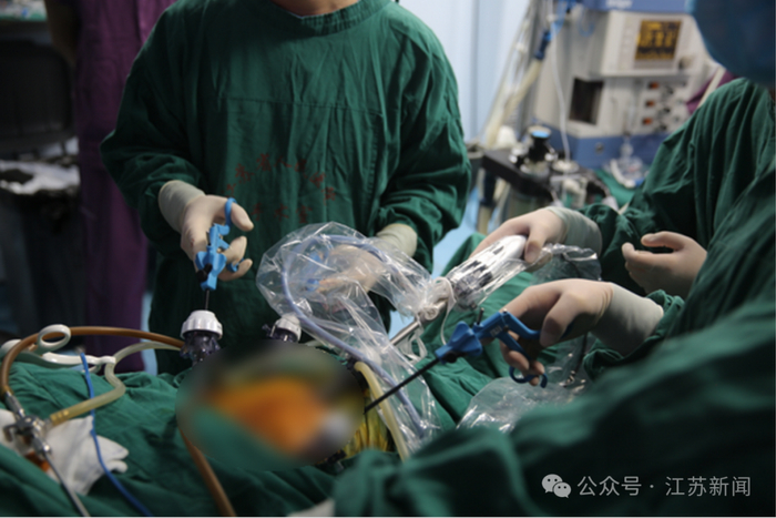 腹腔镜下卵巢组织冷冻手术