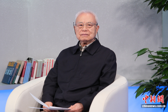 图为中国工程院院士、中国人民解放军陆军工程大学教授、国家最高科学技术奖获得者、“八一勋章”获得者钱七虎。李太源 摄