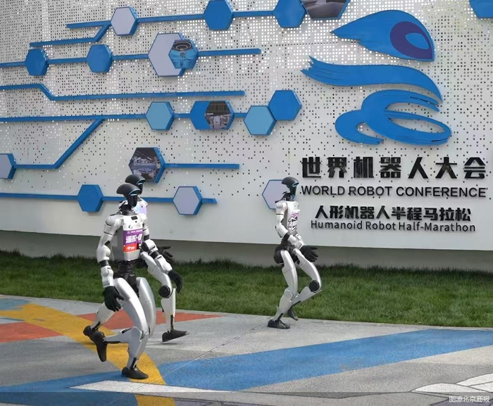 尽管距离开赛已不足四天，北京亦庄机器人产业园集训营地却并未见到过多备战的紧绷与焦灼。