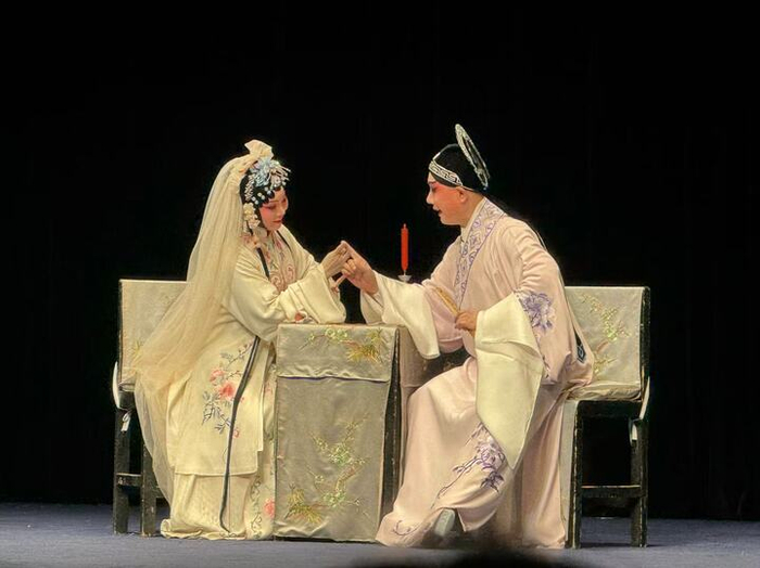 深读｜从“一锤子买卖”迈向“持久分成”，版税制能否让古典戏曲唱出“新声”