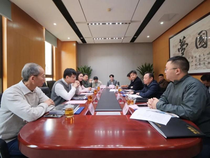 △ 成都市金牛区政府领导一行与华夏源在座谈会