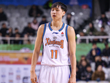 状态真滴差！齐麟出战31分钟12投仅4中 出现4失误&正负值-21
