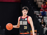 稳定发挥！王浩然半场6中4拿到12分2篮板1抢断