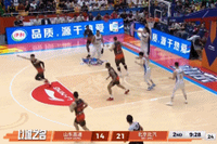 仅用4秒钟！周琦篮板直接后场长传助攻贝利单臂劈扣