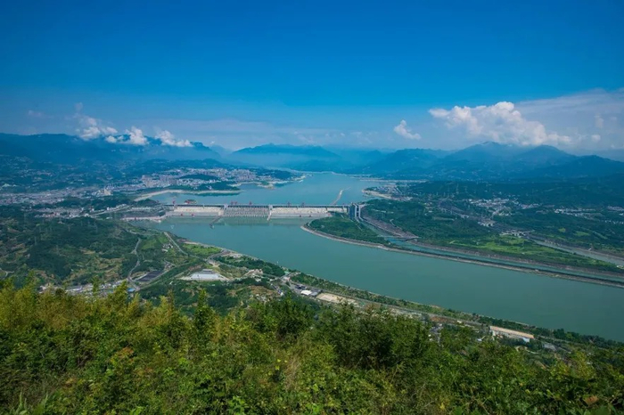 三峡工程全景。