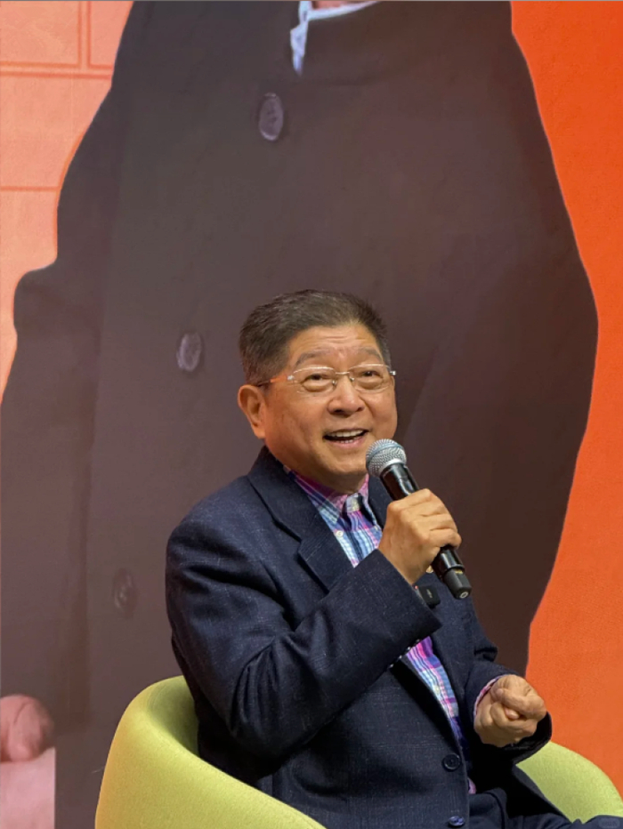 4月17日下午，王汝刚在现场介绍