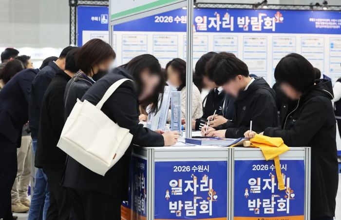 韩国一季度失业人数重回百万大关 青年