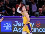 对比明显！湖人三分线外19中10 火箭多出手14次但仅多命中1球
