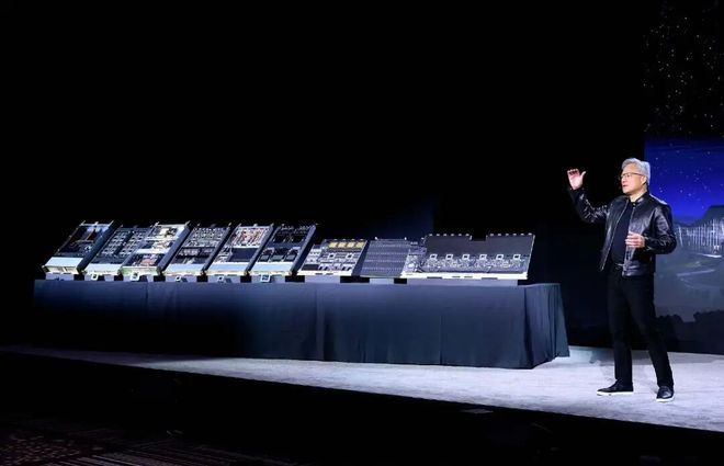 黄仁勋于GTC 2026，图/视觉中国