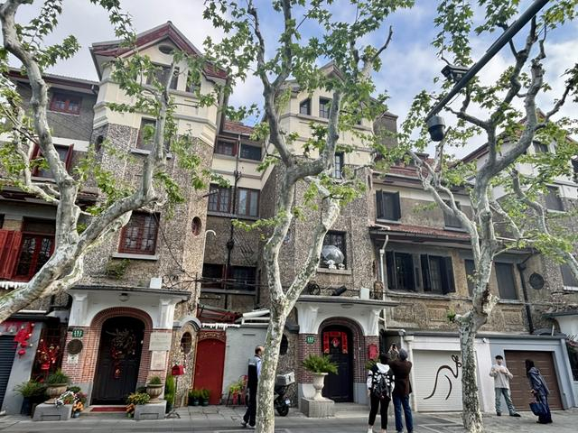 小马路上很多优秀历史保护建筑，王宛艺 摄