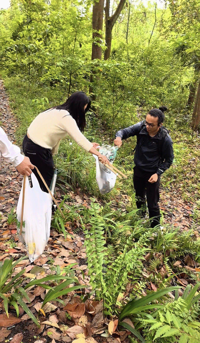 鲁利松坚持环保徒步已经快7年，截止4月21日，总计开展活动539期。