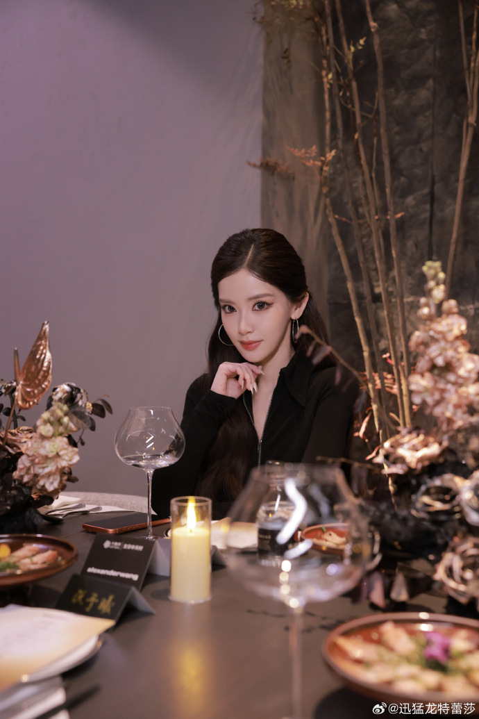 来源：迅猛龙特蕾莎