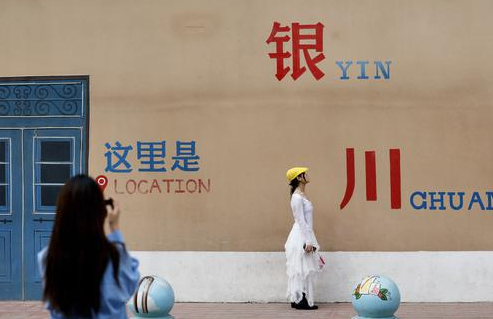 记者 李靖 摄