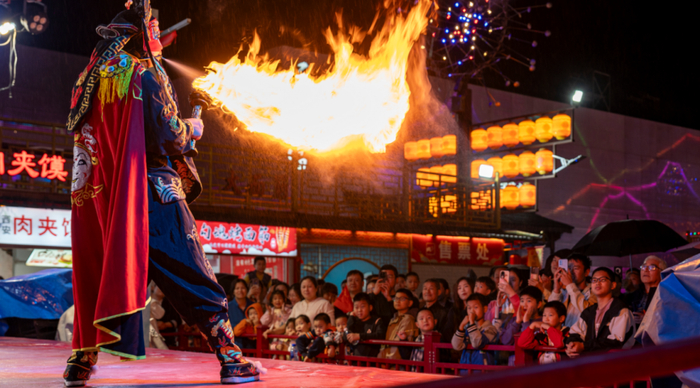 武当不夜城。图源 十堰文旅