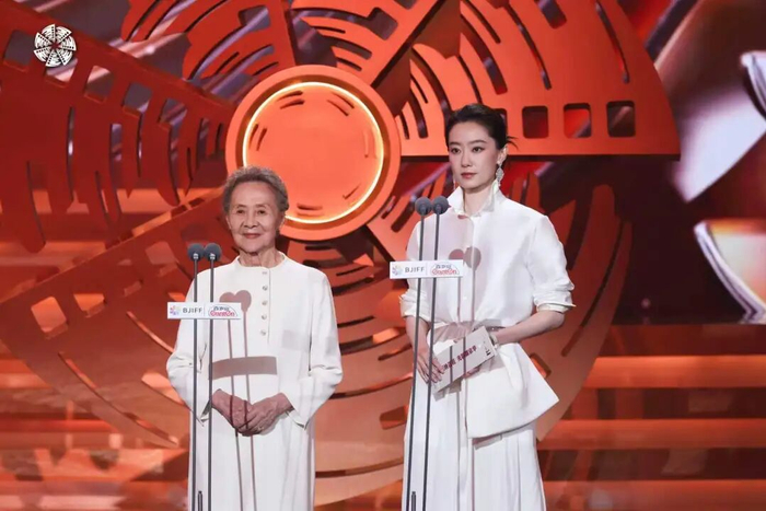 最佳女主角奖颁奖嘉宾 张小斐、吴彦姝