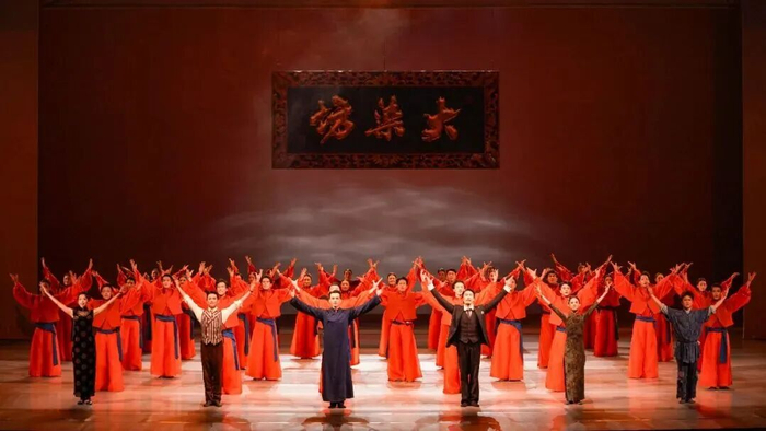 图为舞剧《大染坊》剧照。