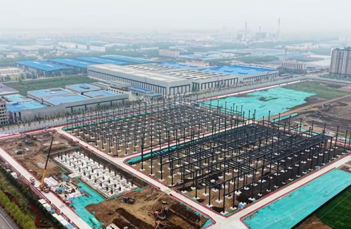 在台儿庄经济开发区，黄岛产业园项目正抢抓施工黄金期。