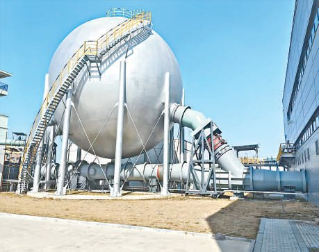 曹妃甸区跨介质科学与系统研究院的风洞设备真空球。 景立华摄