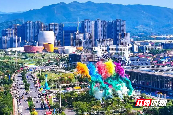 往期花博会开幕现场。（醴陵融媒供图）