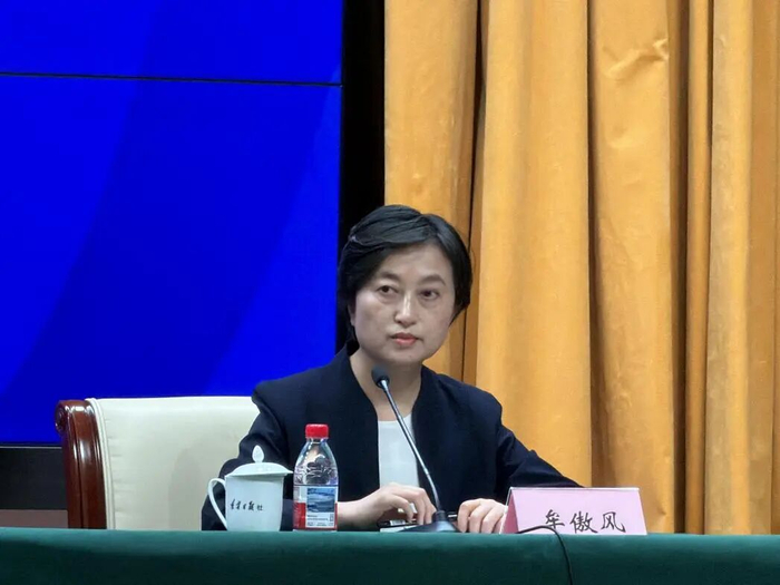 大连市人民政府副市长牟傲风