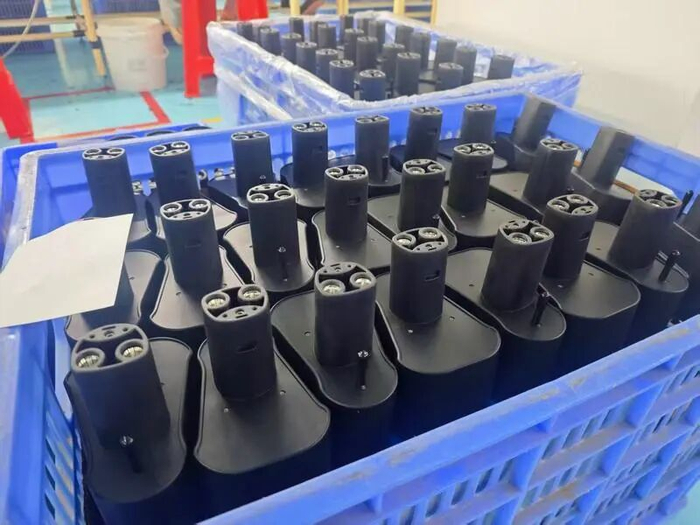 惠州市万物互联科技有限公司生产的转接头。