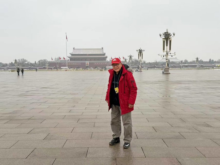 图说：尼日利亚《西非统一商报》社长 胡介国